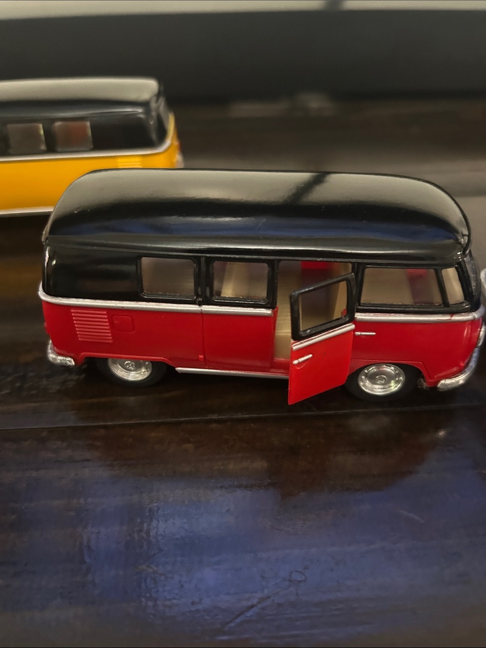 Retro VW Bus Collection - Picture 4 of 10